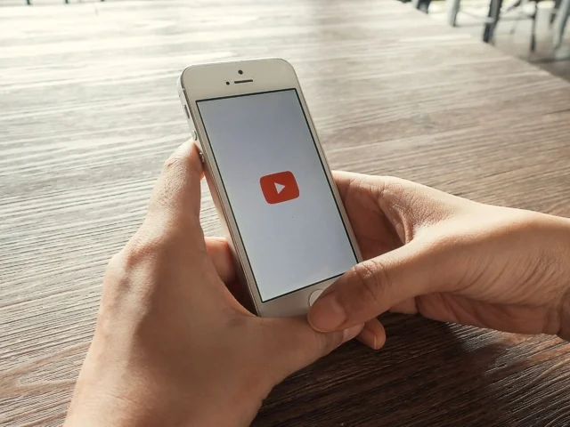 The Impact of YouTube Influencer Marketing on Consumer Behavior